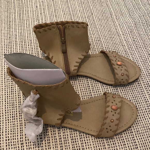 Very Volatile sandals size 6 - Picture 3 of 11